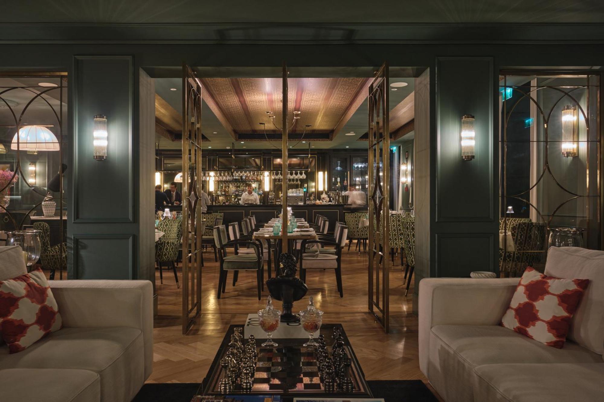 Ga Palace Hotel & Spa, A Xixth-Century Villa ポルト エクステリア 写真 The bar at the Mandarin Oriental, London