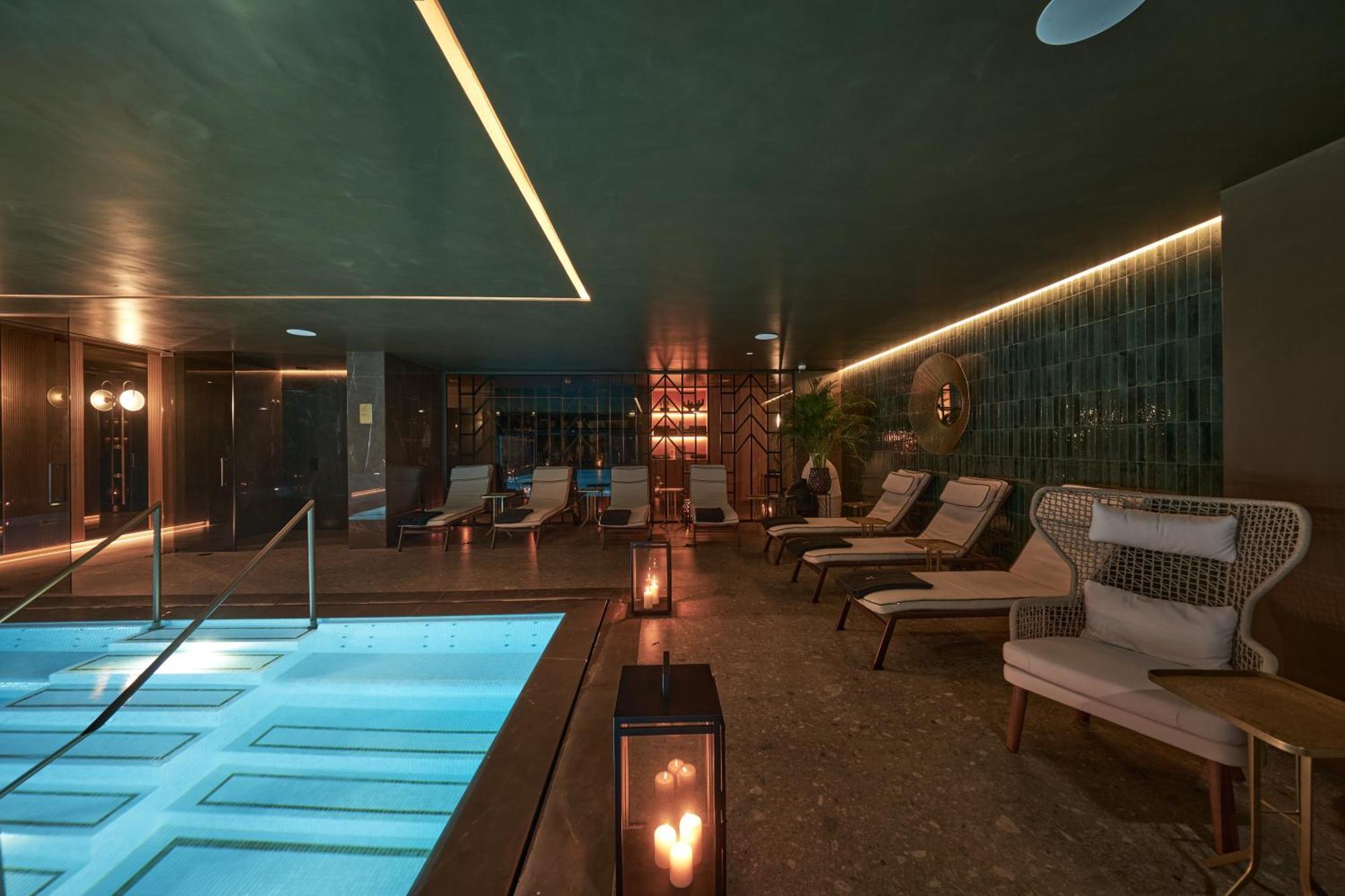 Ga Palace Hotel & Spa, A Xixth-Century Villa ポルト エクステリア 写真 The spa at The Ivy Spa, Manchester