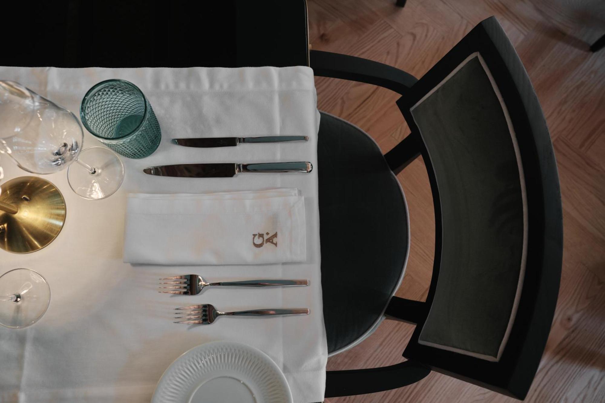 Ga Palace Hotel & Spa, A Xixth-Century Villa ポルト エクステリア 写真 A place setting at a restaurant