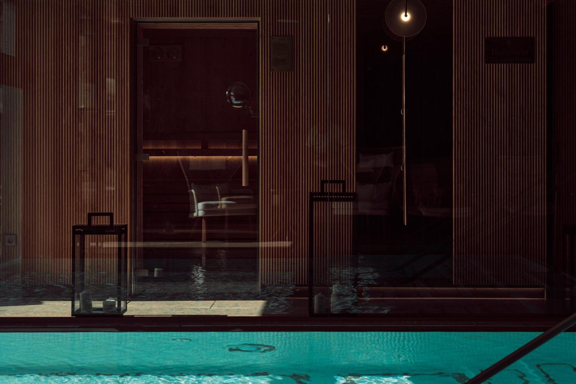 Ga Palace Hotel & Spa, A Xixth-Century Villa ポルト エクステリア 写真 The spa at The Standard East Village
